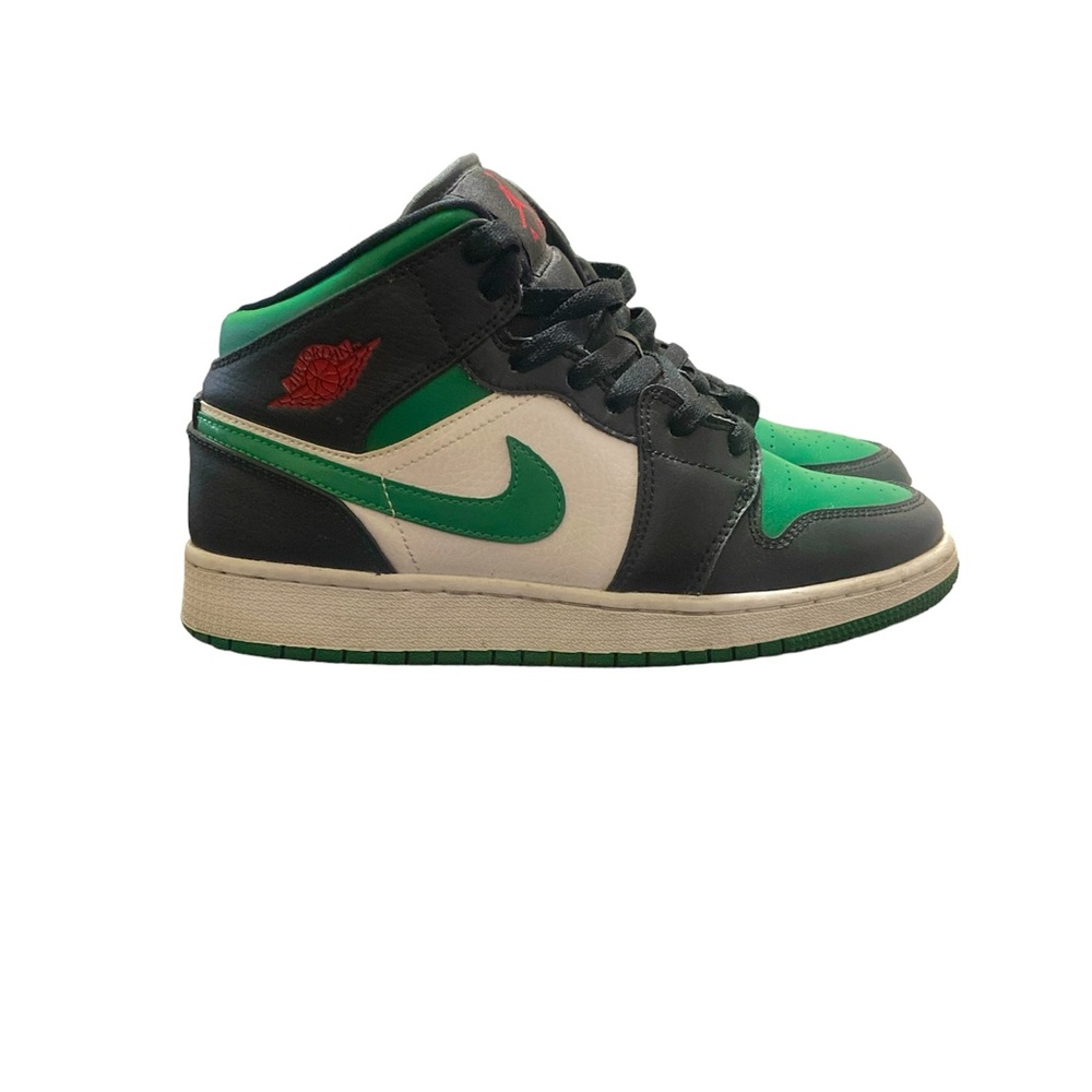 2020 Air Jordan 1 Mid GS 'Black Pine Green. Size 5.5Y